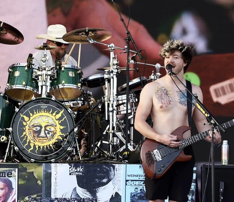 BRADLEY'S HOUSE SEASON 2 IS HERE!